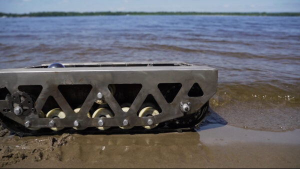 Гусеничный робот UMKA_гусеничная платформа_гусеничный мини трактор_образовательный робот конструктор_ 12